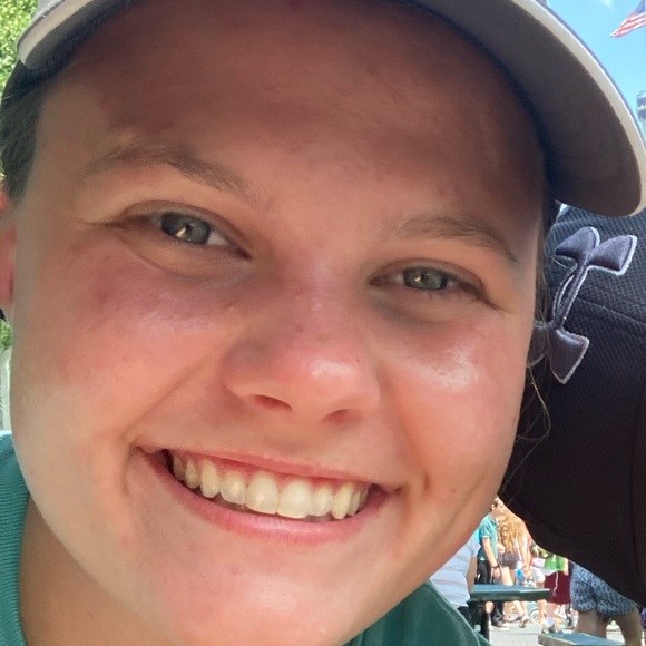 Meet your Posher, Janel - Picture 1 of 1